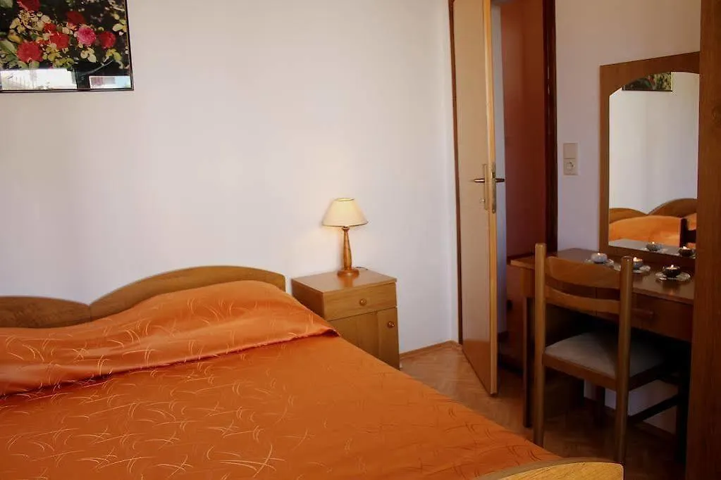 Apartments Civadelic Trogir 0*,